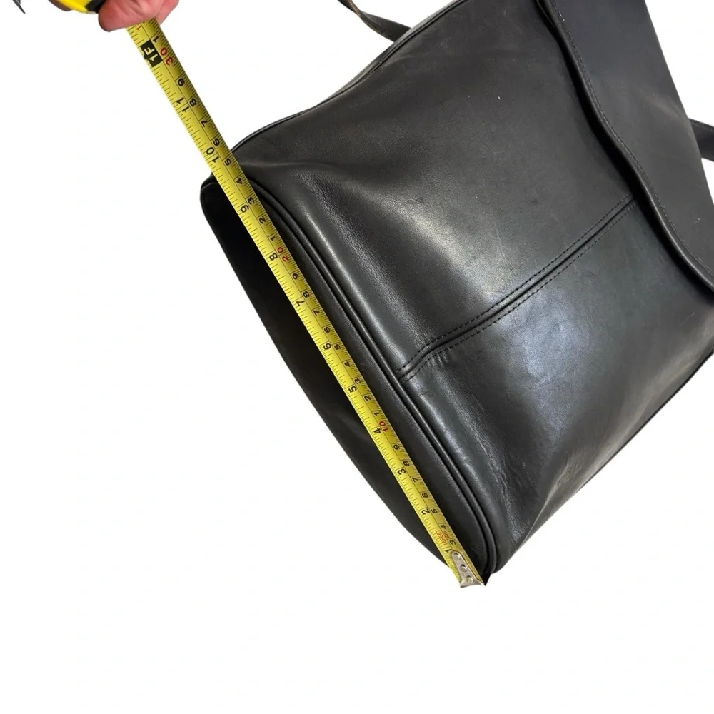 Coach 4115 vintage black leather Whitney bag
